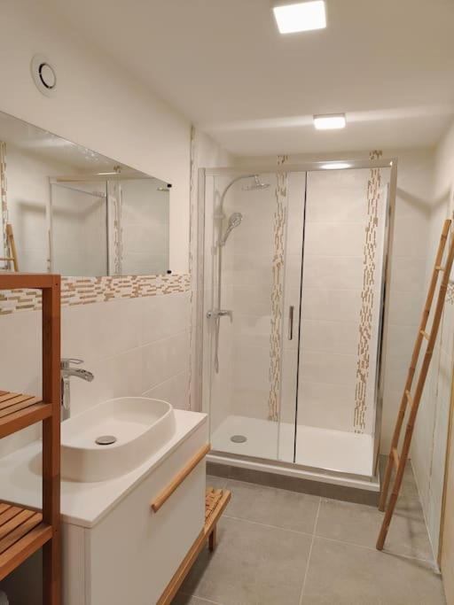 Apartamento L'Escale Meyreuil Exterior foto